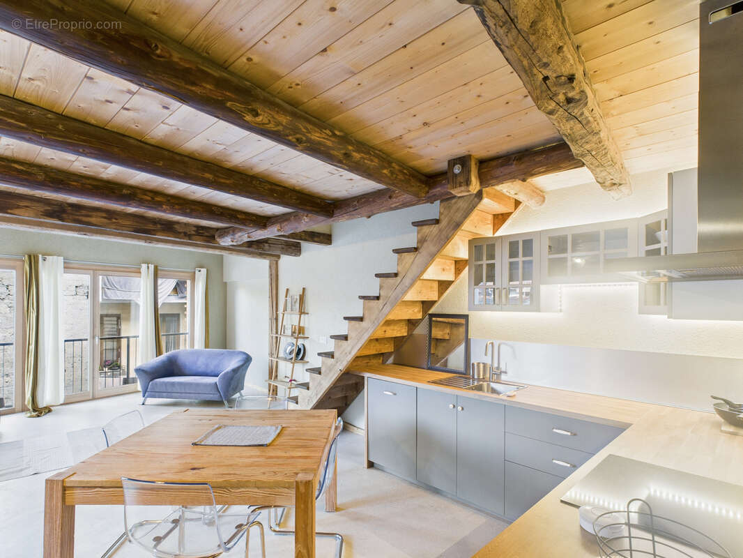 Appartement à EVIAN-LES-BAINS