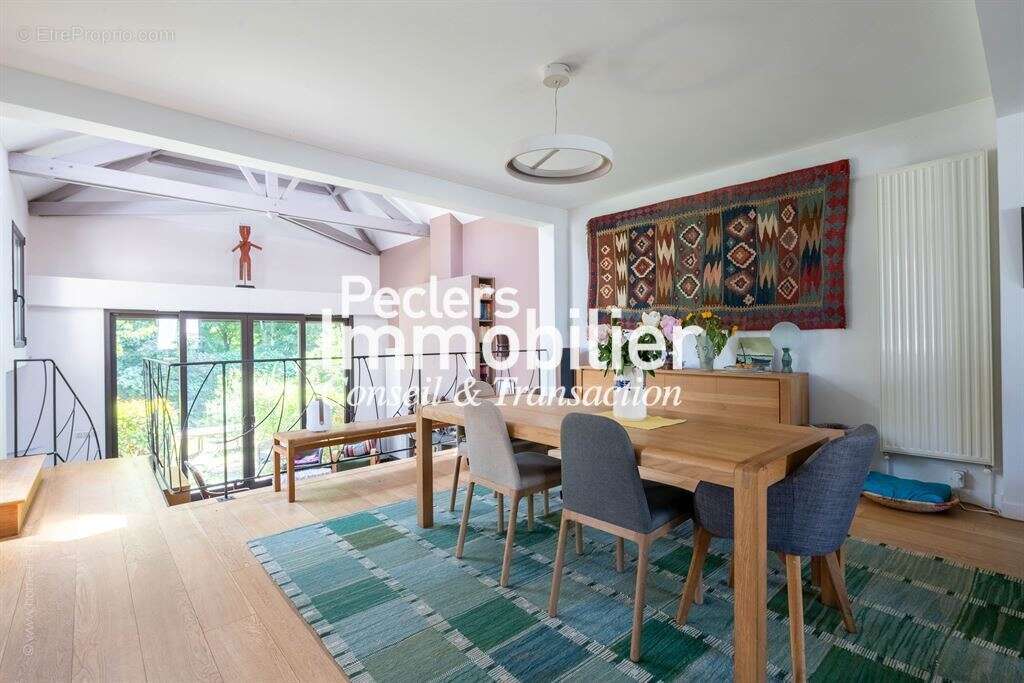 Appartement à RUEIL-MALMAISON