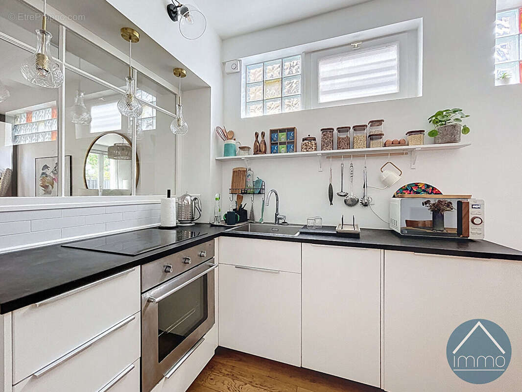 Appartement à ASNIERES-SUR-SEINE