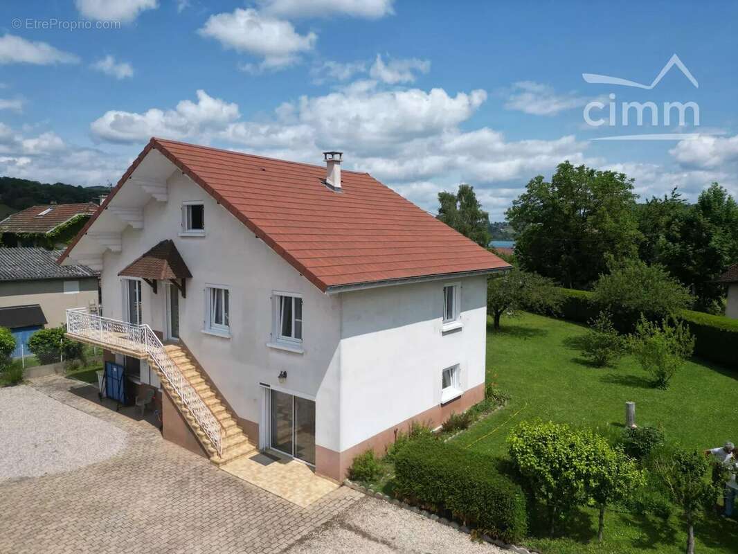 Maison à CHARAVINES