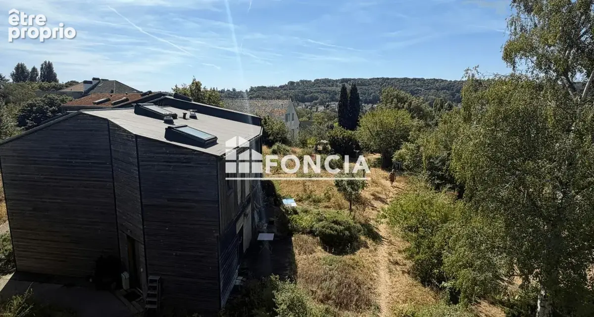 Palaiseau – 2 pièces en dernier étage avec balcon et vue dégagée sur la verdure - photo 2
