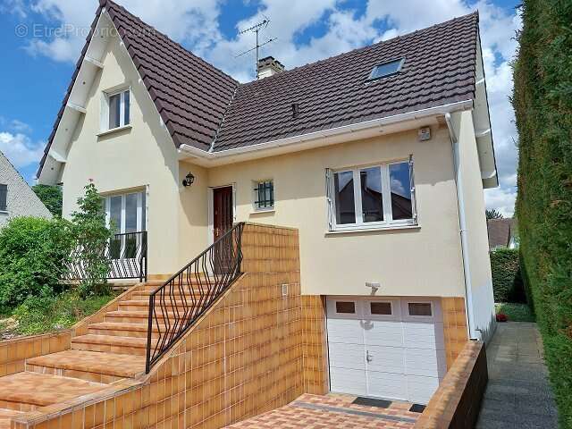 Maison à QUINCY-SOUS-SENART