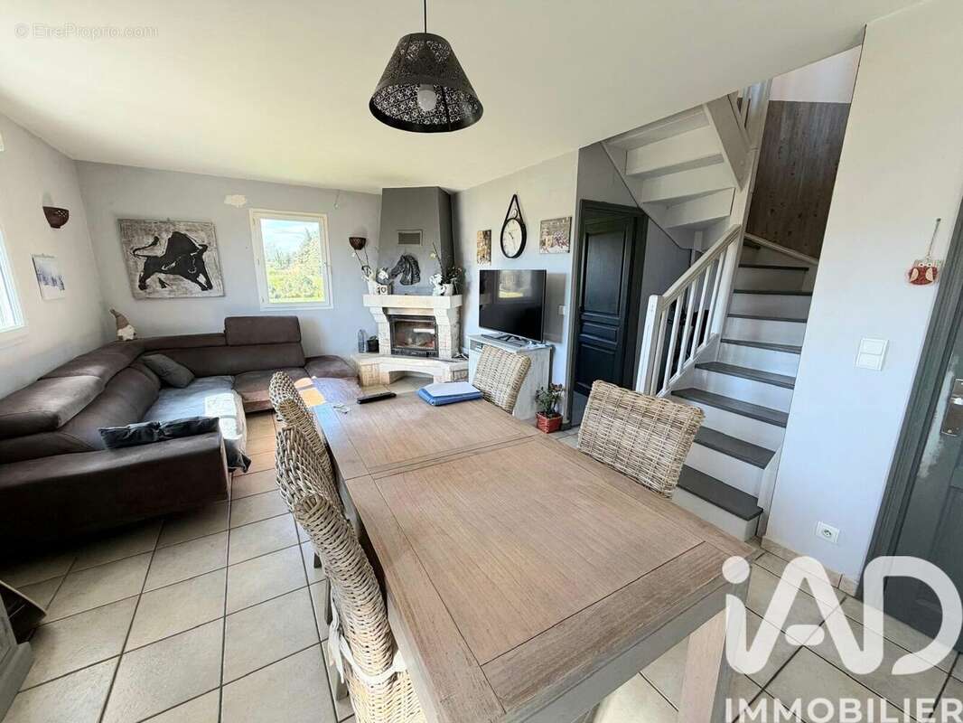 Photo 5 - Maison à MEYNES