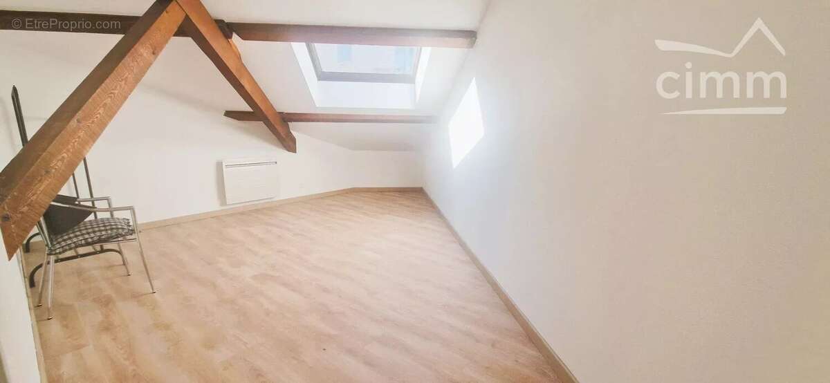 Appartement à LA TOUR-DU-PIN