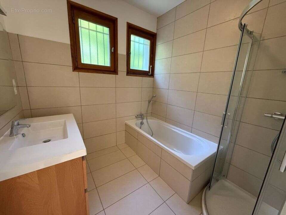 Maison à MOURS-SAINT-EUSEBE