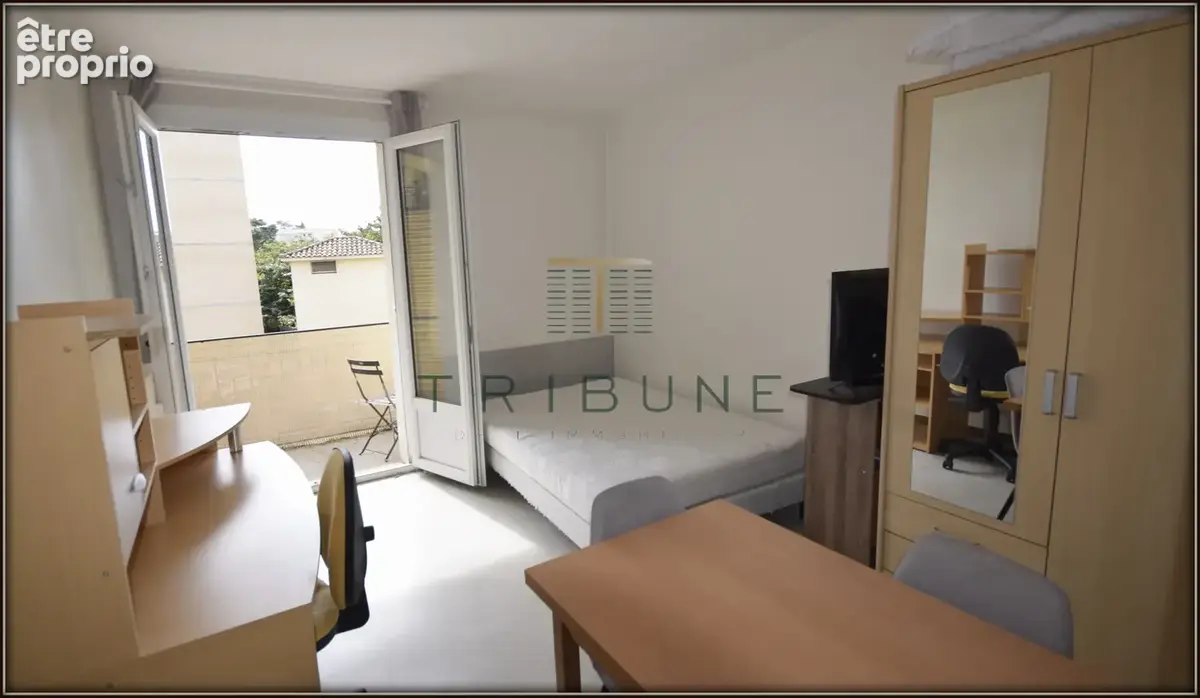 Studio avec balcon et parking   cœur de ville - photo 2