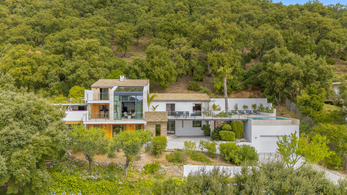 Maison à CAVALAIRE-SUR-MER