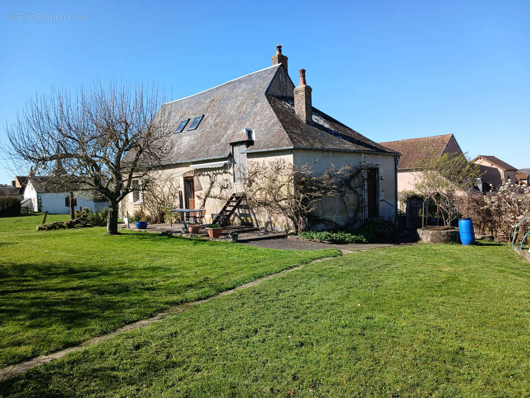 Maison à EPIRY
