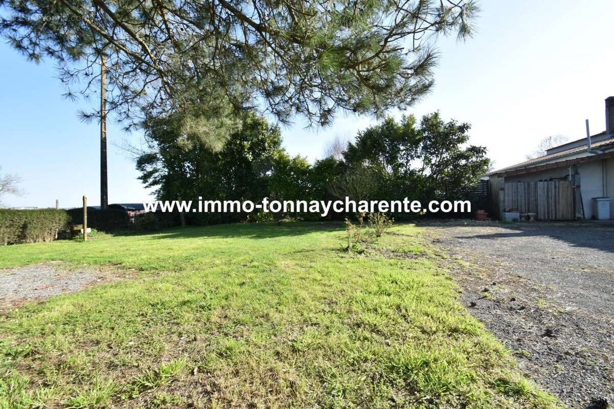 Maison à TONNAY-CHARENTE