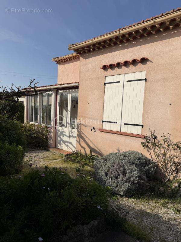 Maison à SIX-FOURS-LES-PLAGES