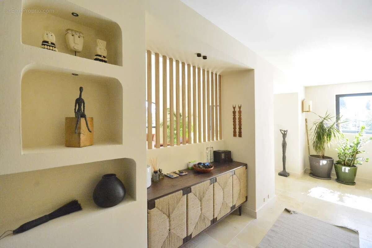 Maison à MOUGINS