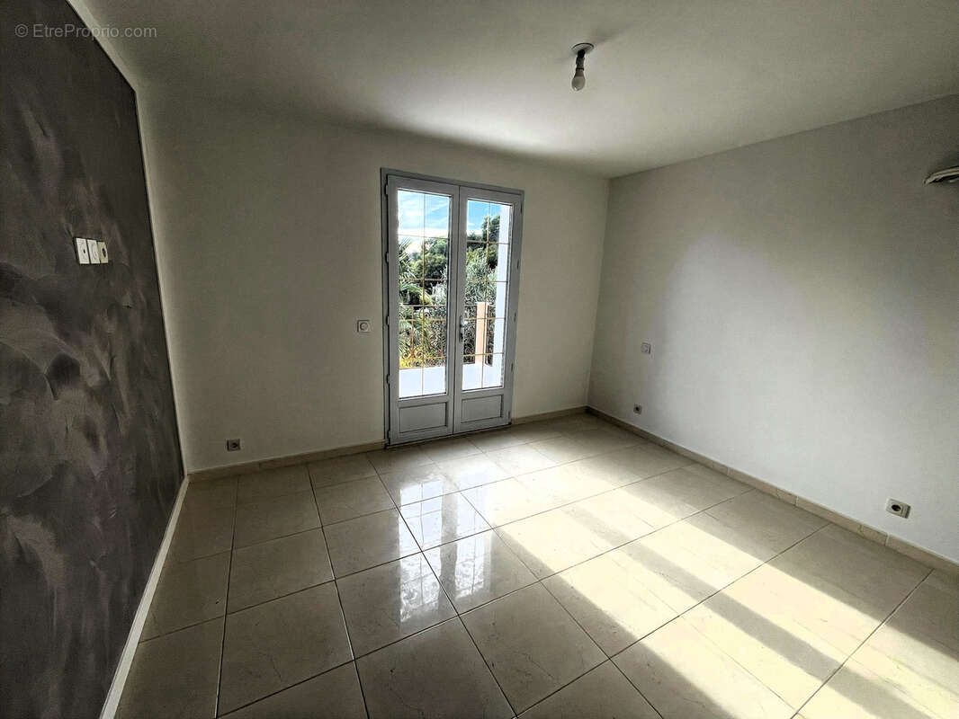 Maison à LA MOTTE