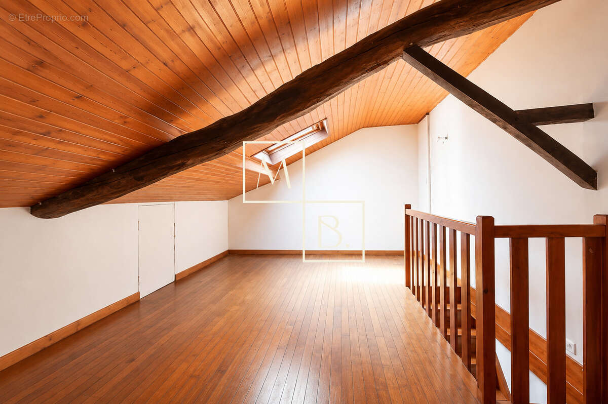 Appartement à GEAUNE