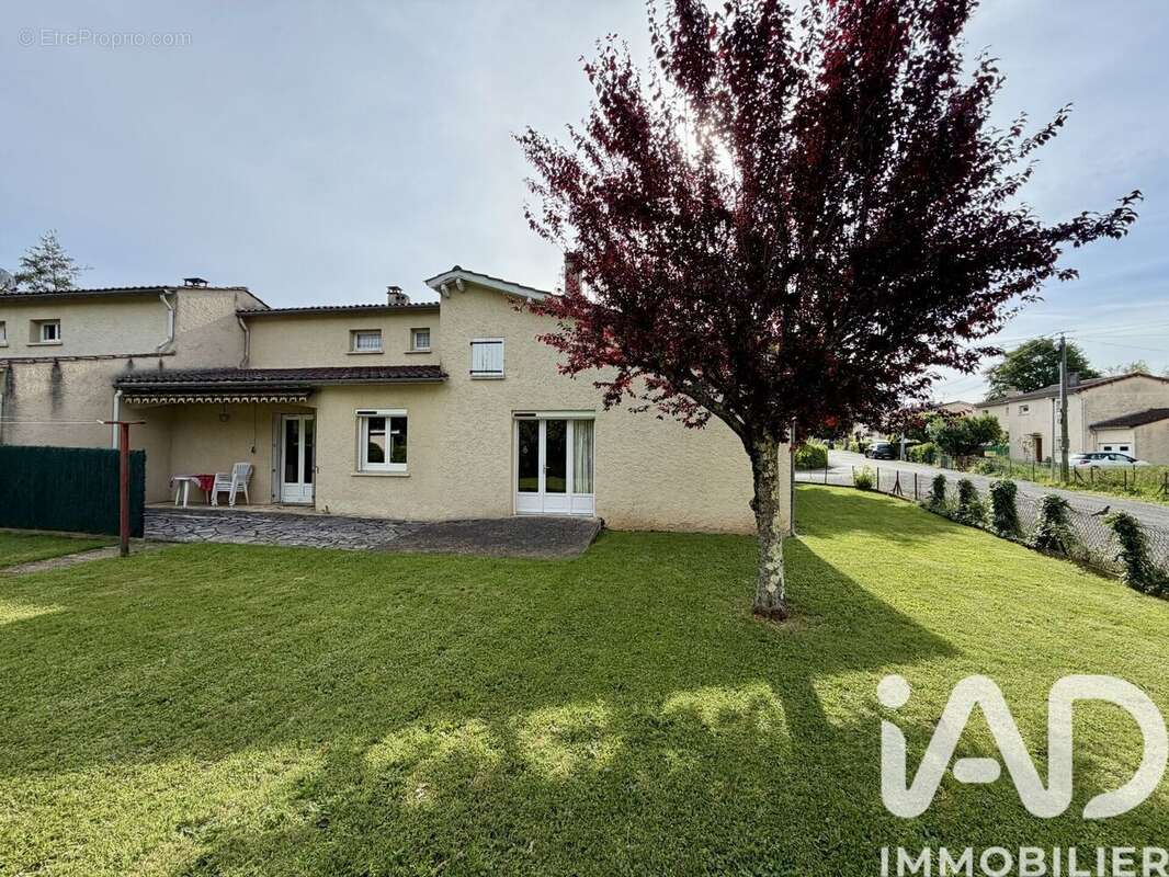 Photo 3 - Maison à LACAPELLE-MARIVAL
