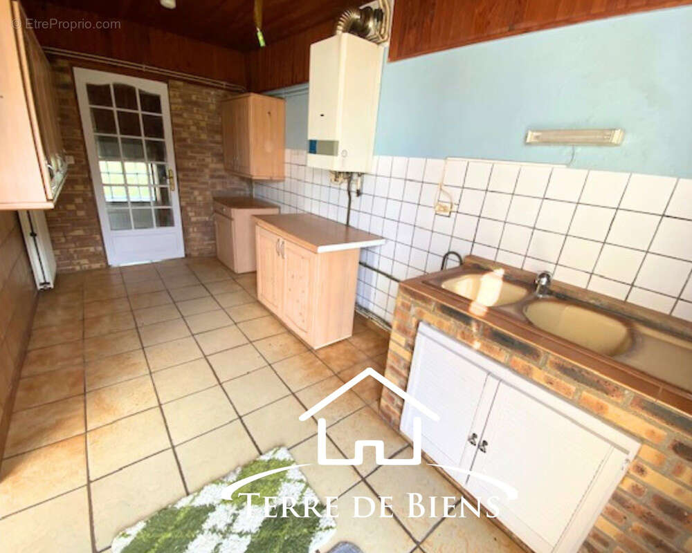 Maison à VIC-SUR-AISNE