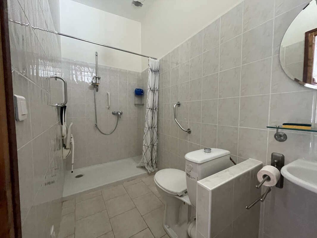 Maison à SAINT-GUILHEM-LE-DESERT