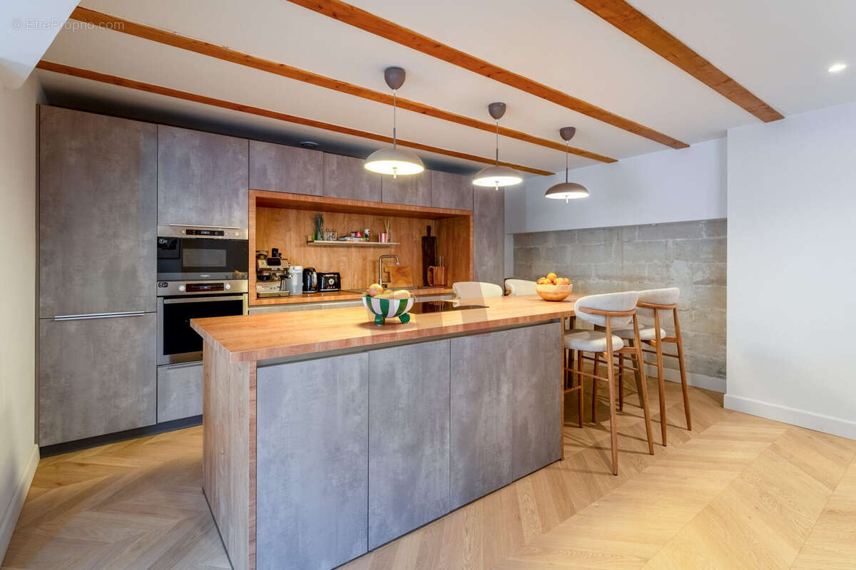 Appartement à VILLENEUVE-LES-AVIGNON