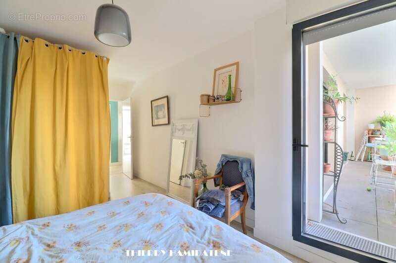 Appartement à COLOMBES