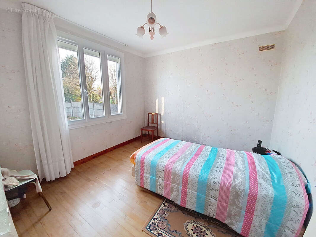 Maison à SAINTE-LUCE-SUR-LOIRE