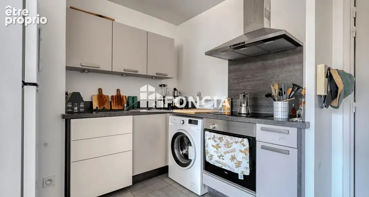 Exclusivité LYON 7-T2 récent avec balcon et garage - photo 6