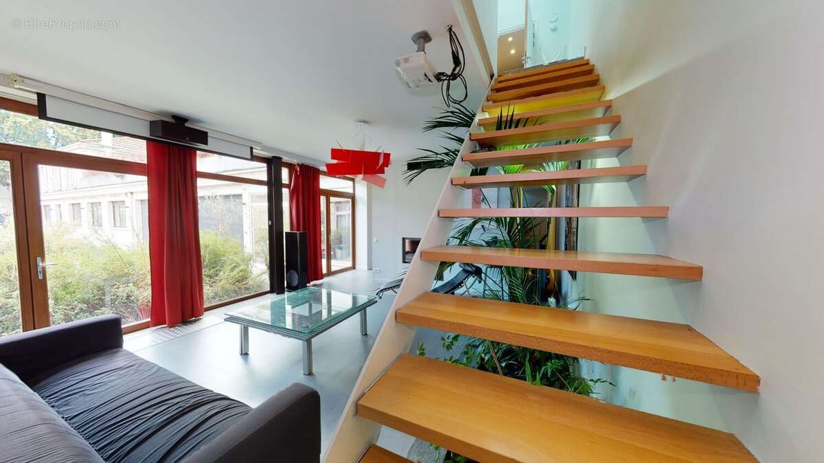 Maison à SAINT-MAUR-DES-FOSSES