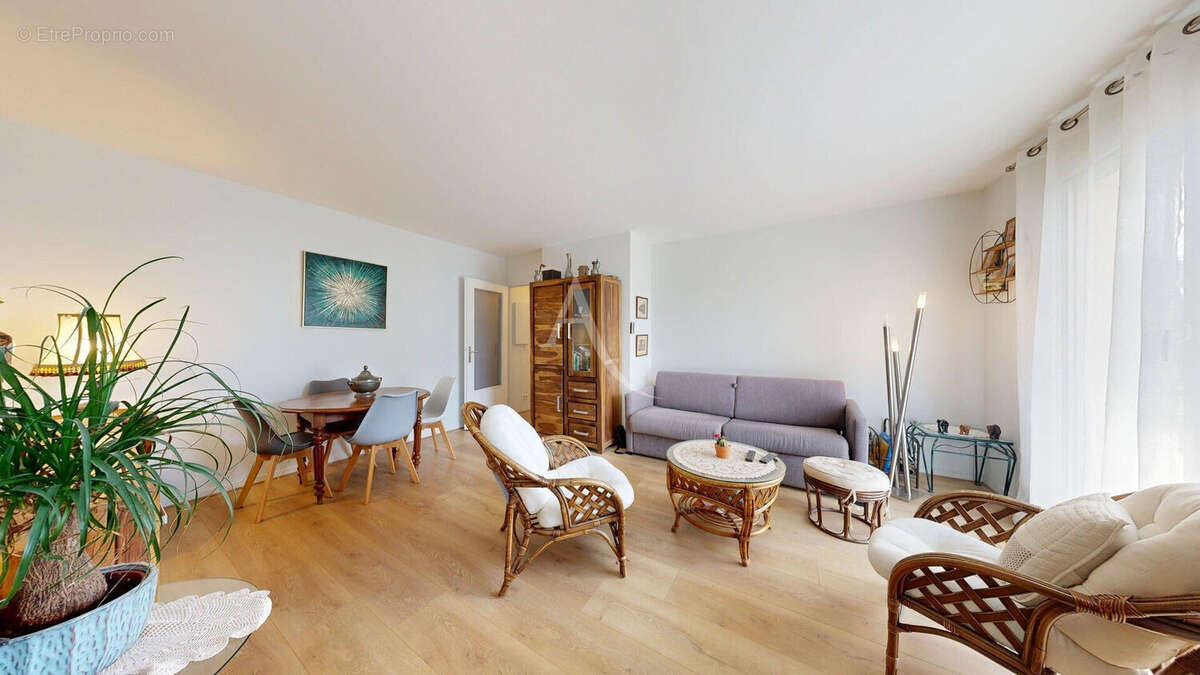 Appartement à JOUY-LE-MOUTIER