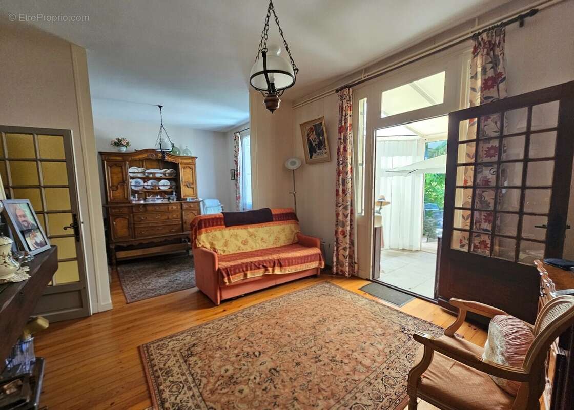 Maison 100 m² à Bourg-En-Bresse  - photo 2