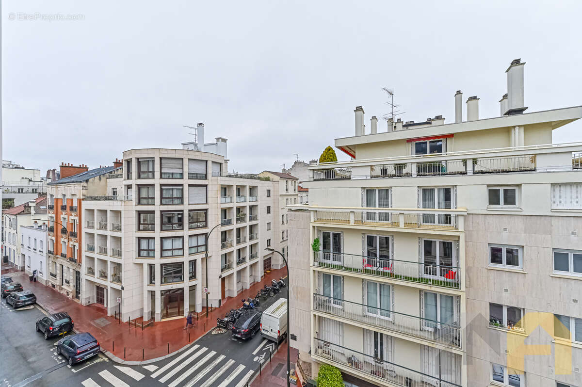 Appartement à LEVALLOIS-PERRET