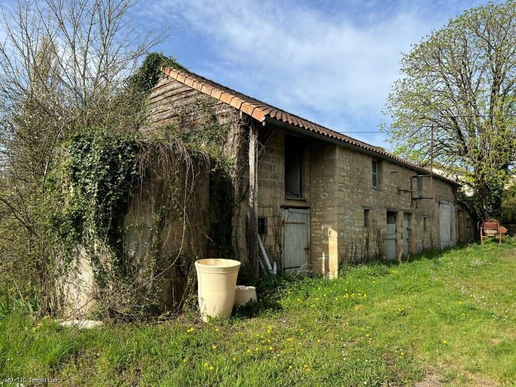 Maison à RUFFEC