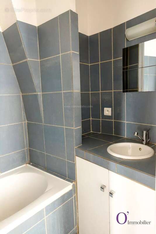 Appartement à PARIS-1E