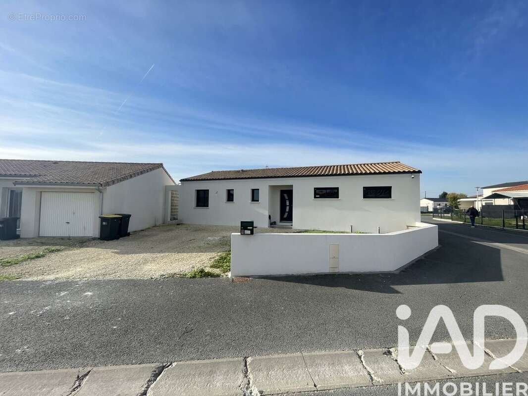 Photo 4 - Maison à MEDIS