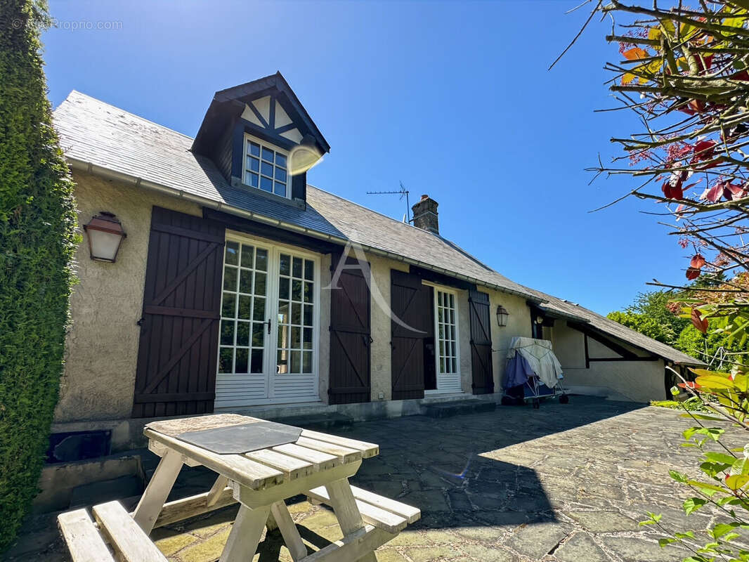 Maison à ETREPAGNY