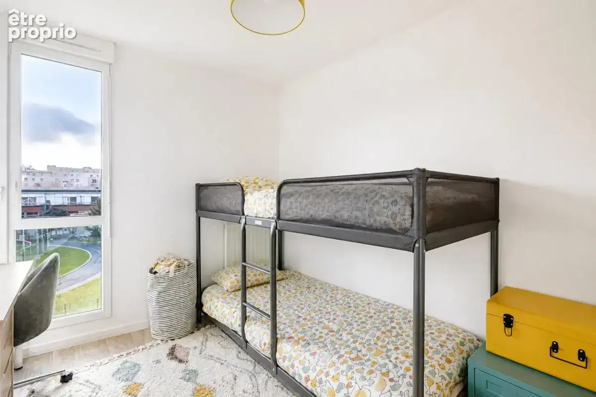 Appartement lumineux T4 avec parking à Gennevilliers - photo 9