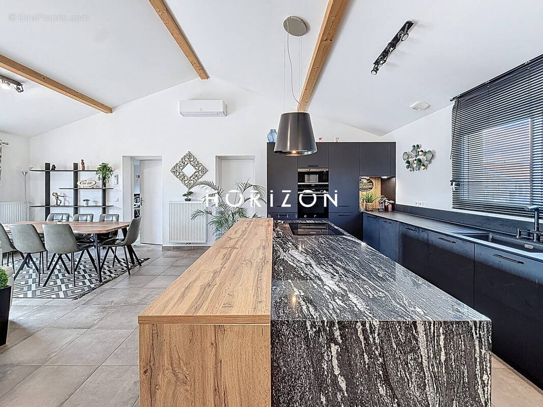 Maison à SAINT-DIDIER-SUR-CHALARONNE