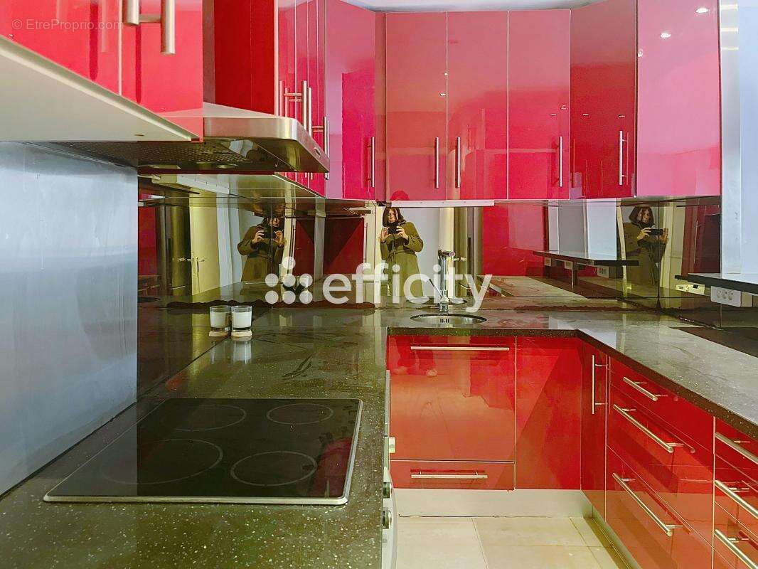 Appartement à PARIS-7E