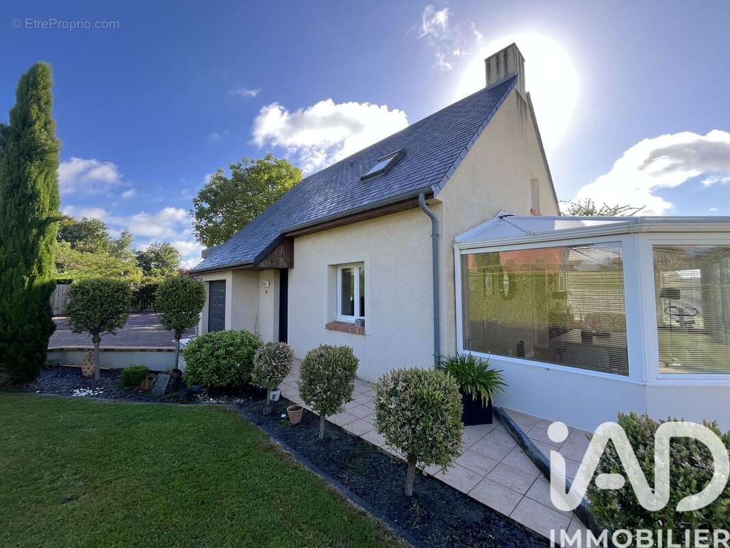 Maison 96 m² à Le Fresne-Camilly  - photo 3