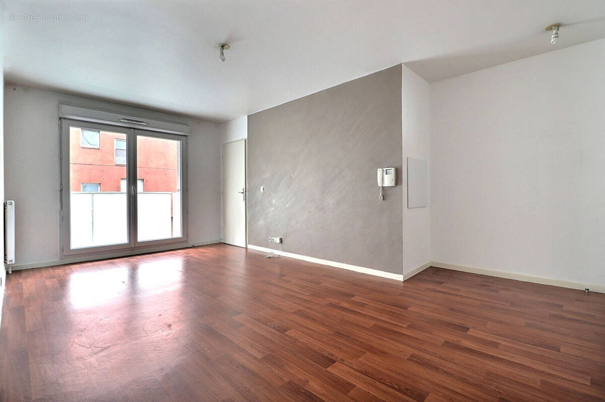 Appartement à AUBERVILLIERS