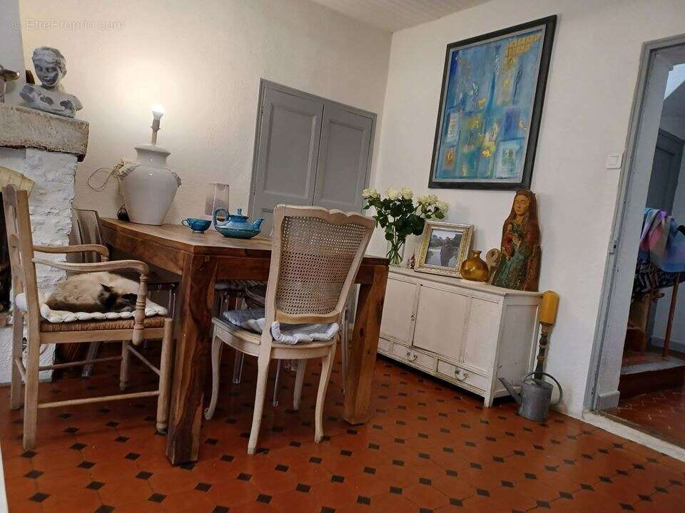 Maison 90 m² à Regusse  - photo 5