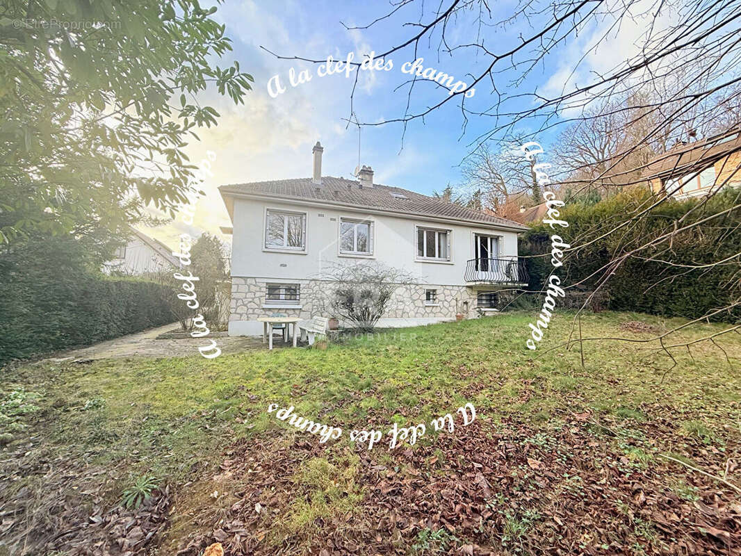 Maison à BURES-SUR-YVETTE