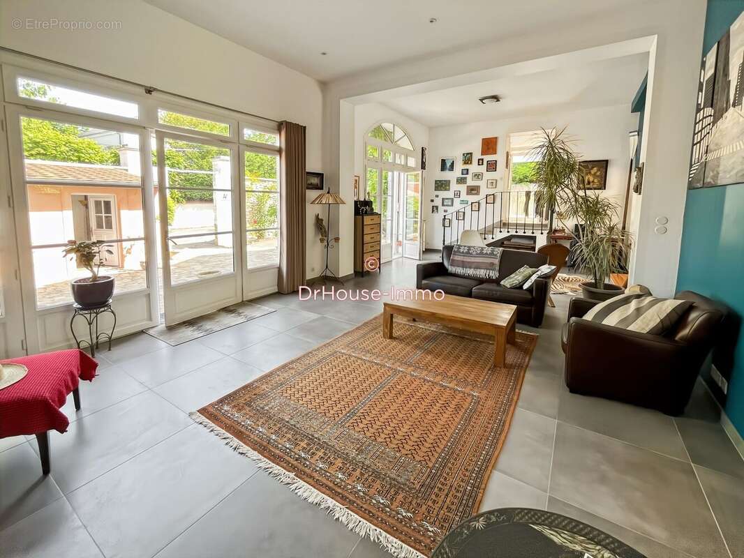 Maison 177 m² à Lagny-Sur-Marne  - photo 6
