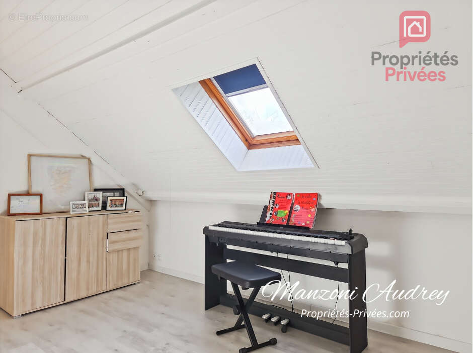 Maison Saint Lye 5 pièce(s) 140 m2 - photo 8
