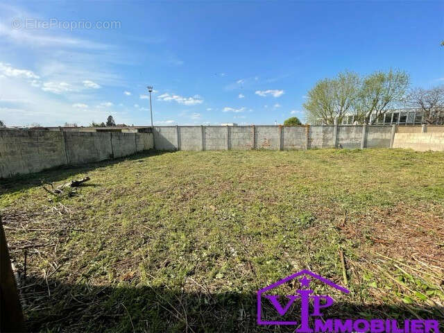 Maison à SAINT-ETIENNE-DU-ROUVRAY