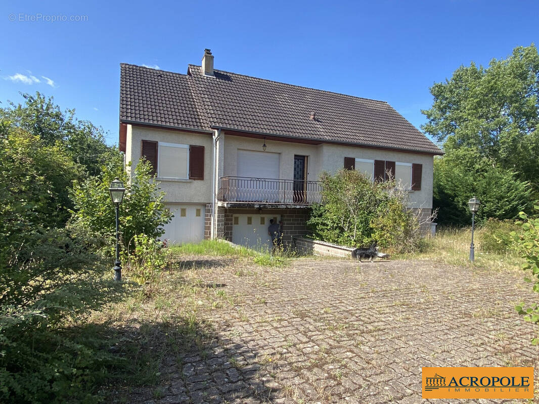 Maison à LION-EN-SULLIAS