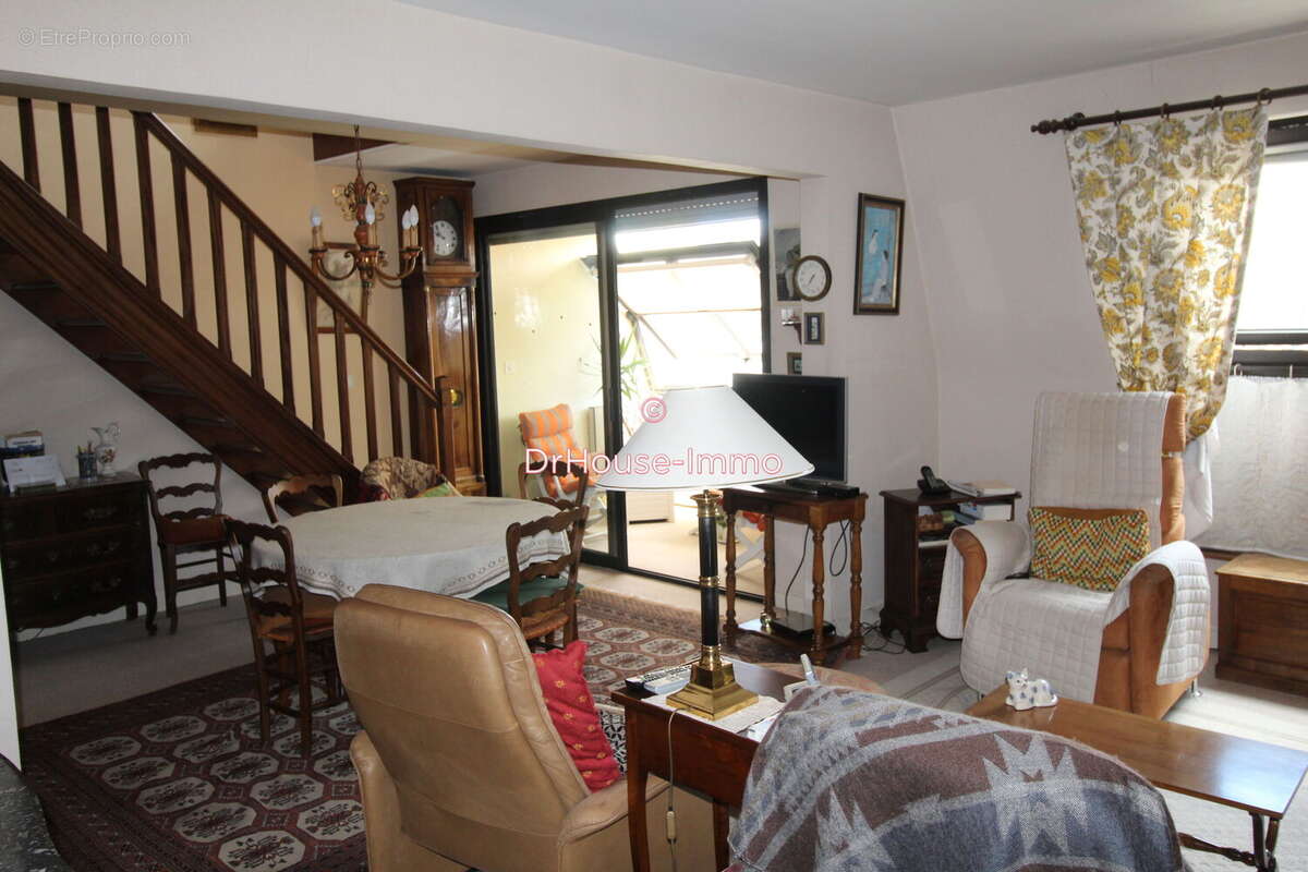 Appartement à PITHIVIERS