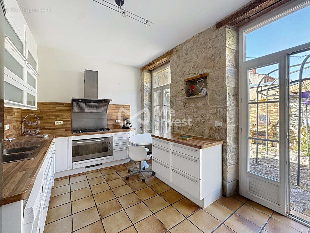 Maison 198 m² à Gannat  - photo 5