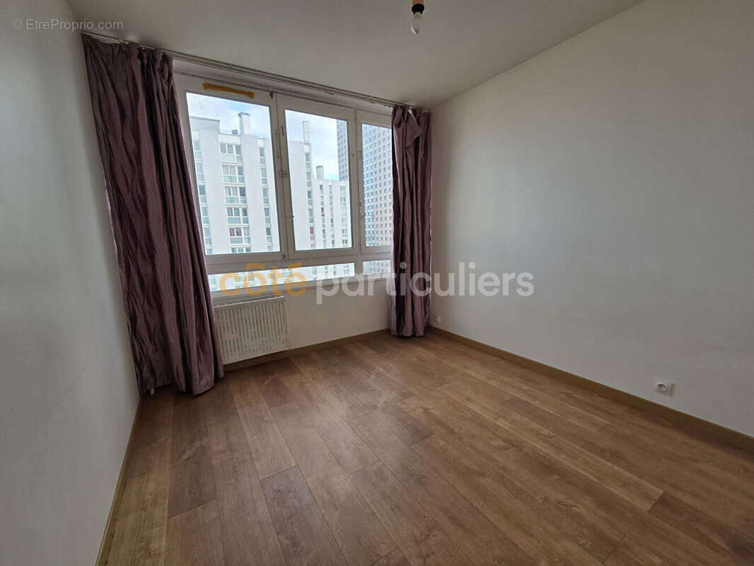 Appartement à AUBERVILLIERS