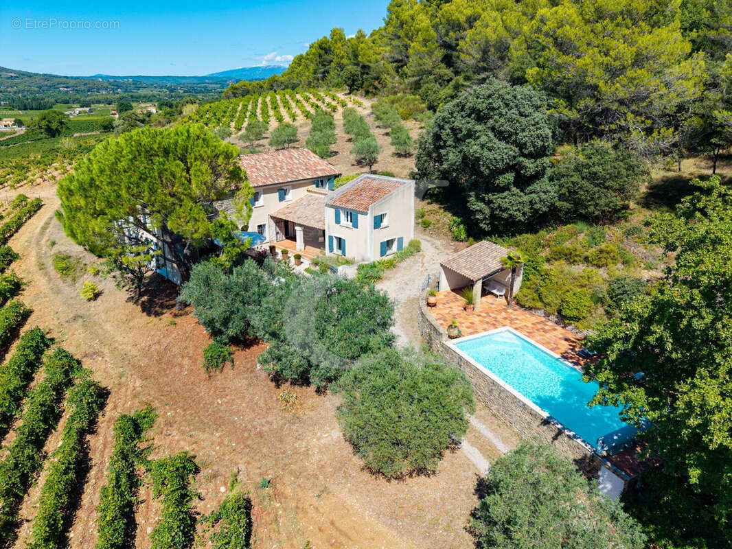 Maison à VAISON-LA-ROMAINE