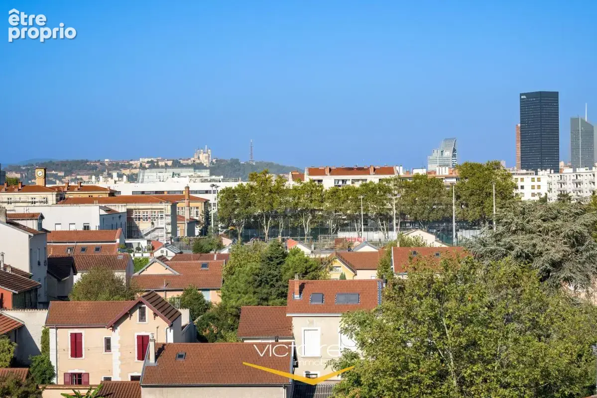 Montchat - Cours du Docteur Long - T3 traversant 70 m², 5e étage avec ascenseur, balcon et garage - photo 11