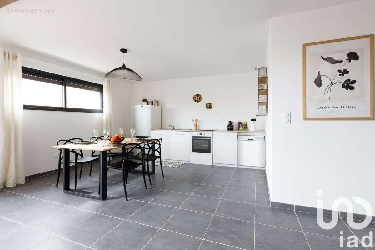 Photo 5 - Maison à RAINNEVILLE