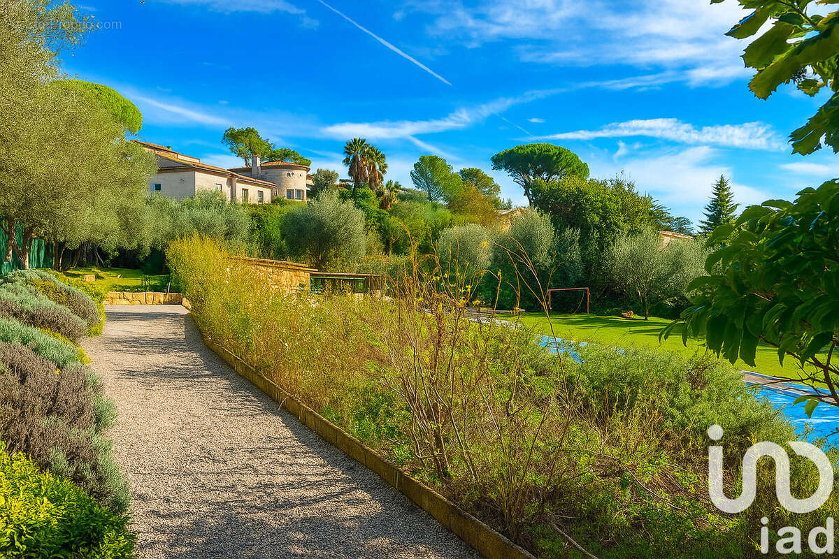 Photo 3 - Maison à MOUGINS